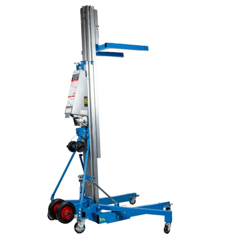 Vista desde 3/4 del elevador de materiales elevación 3500 mm