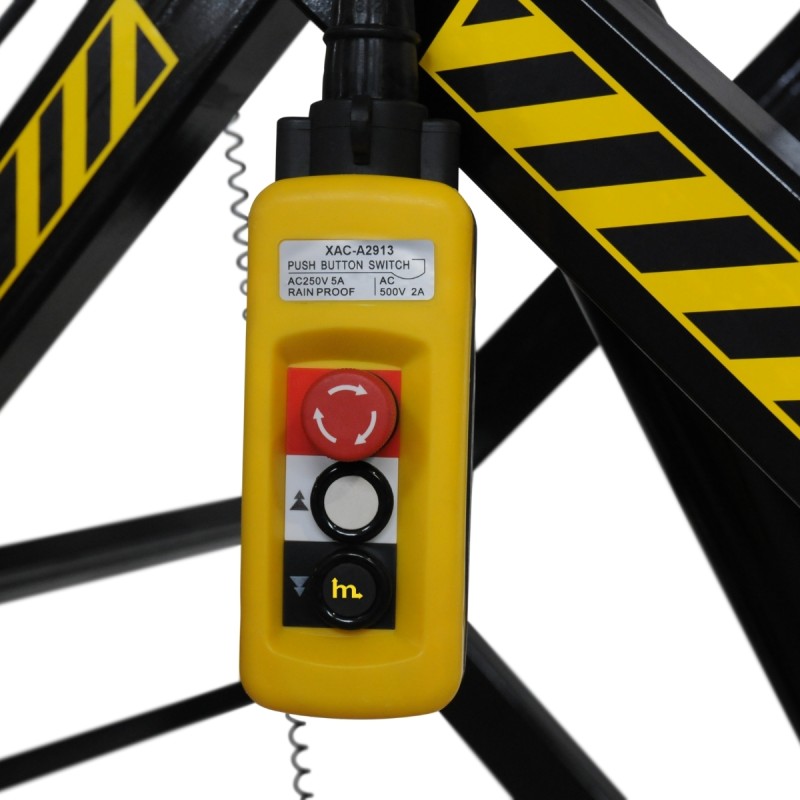 Zoom al mando de la Mesa elevadora eléctrica 2000 kg Plataforma 1700x1000 mm