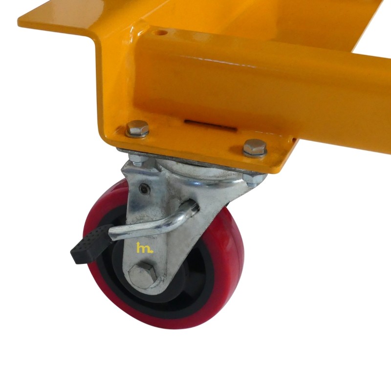 Vista de las ruedas de la mesa elevadora manual con nivel constante 210 kg - Plataforma 815x500 mm