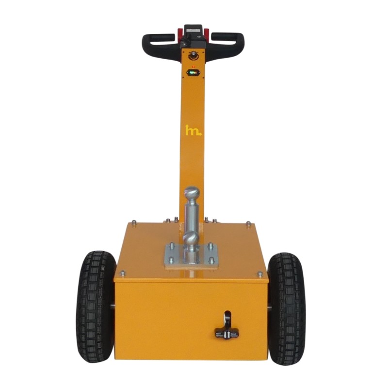 Vista frontal del remolcador eléctrico 2500 kg