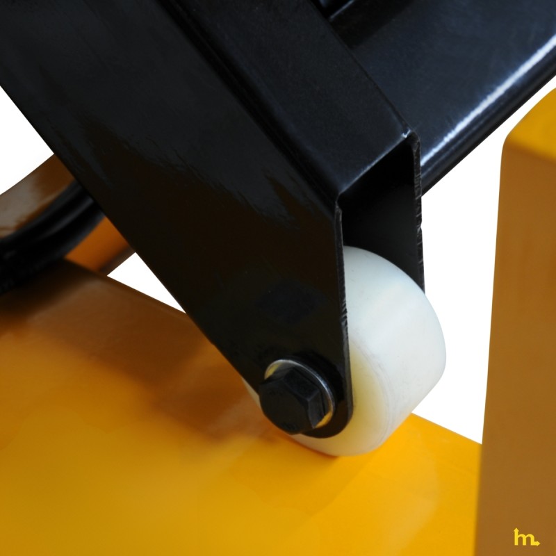 Zoom a los rodillos de la Mesa elevadora giratoria eléctrica 2000 kg - 220 V